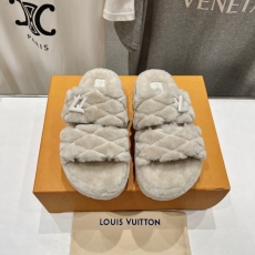 Louis Vuitton Slippers